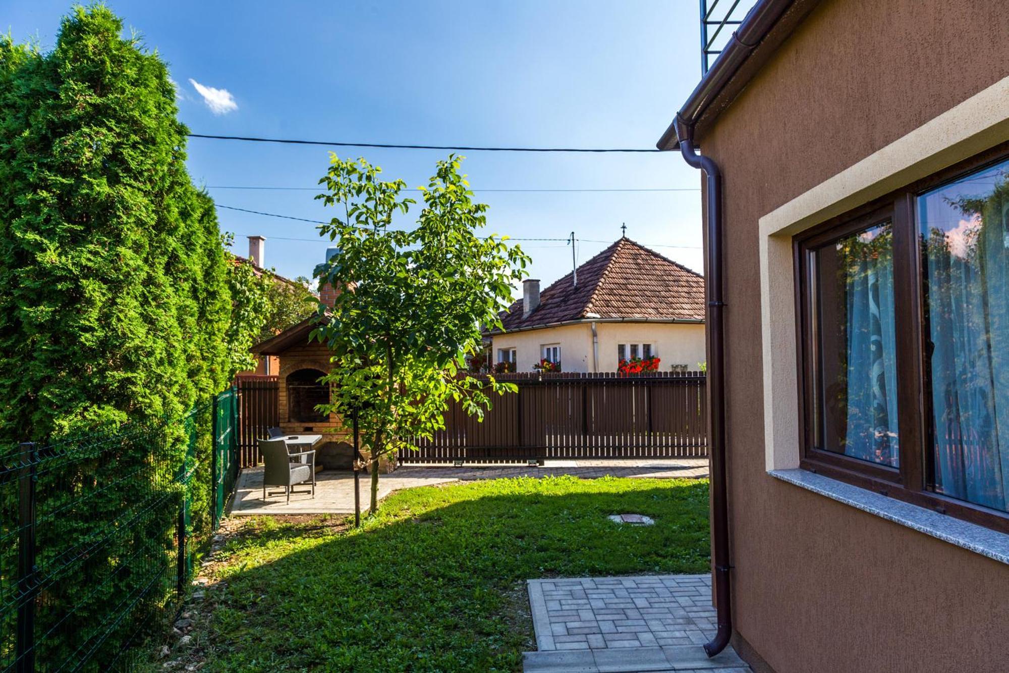 Erőss Kulcsosház Villa Szárhegy Kültér fotó