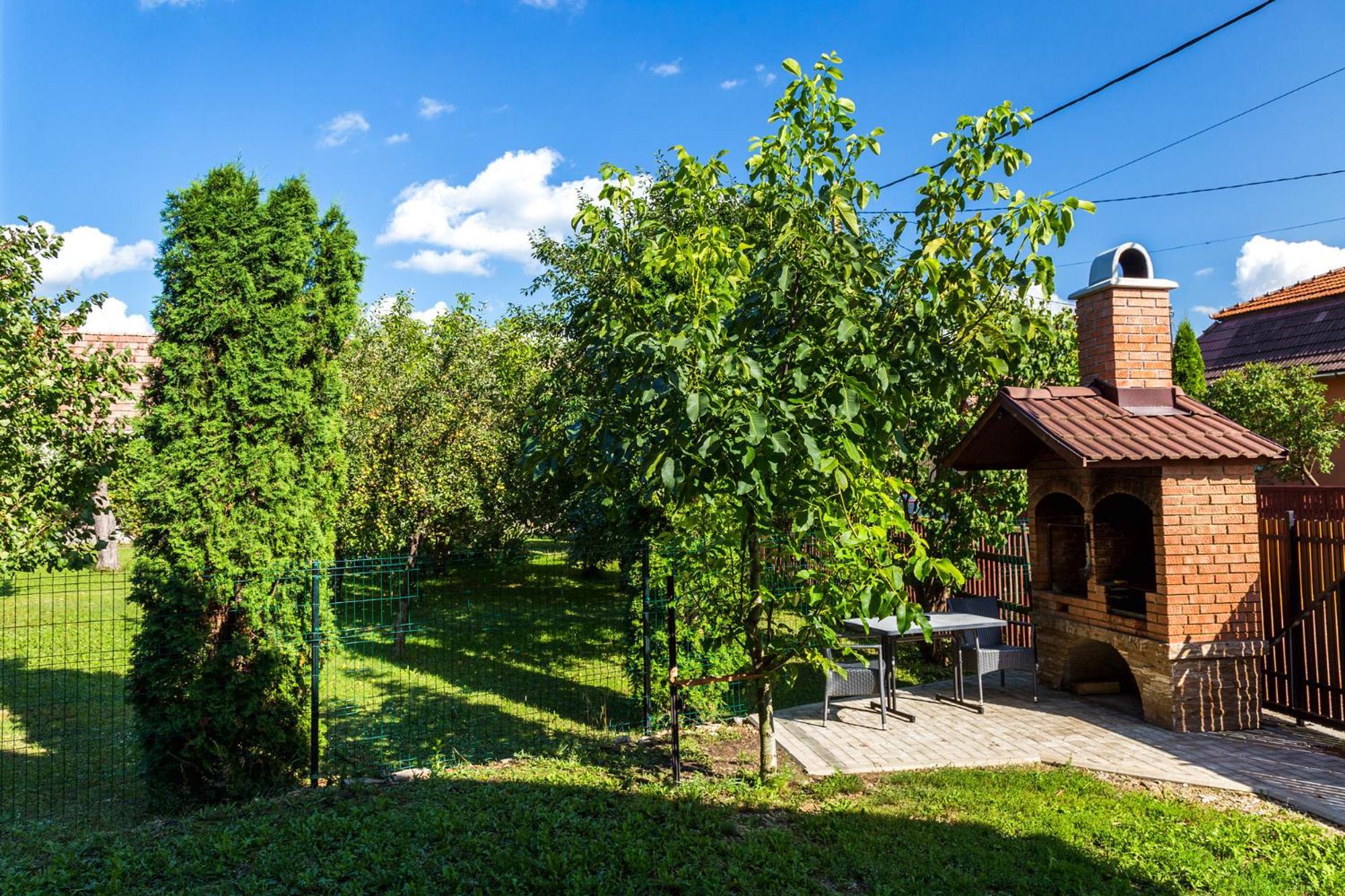 Erőss Kulcsosház Villa Szárhegy Kültér fotó