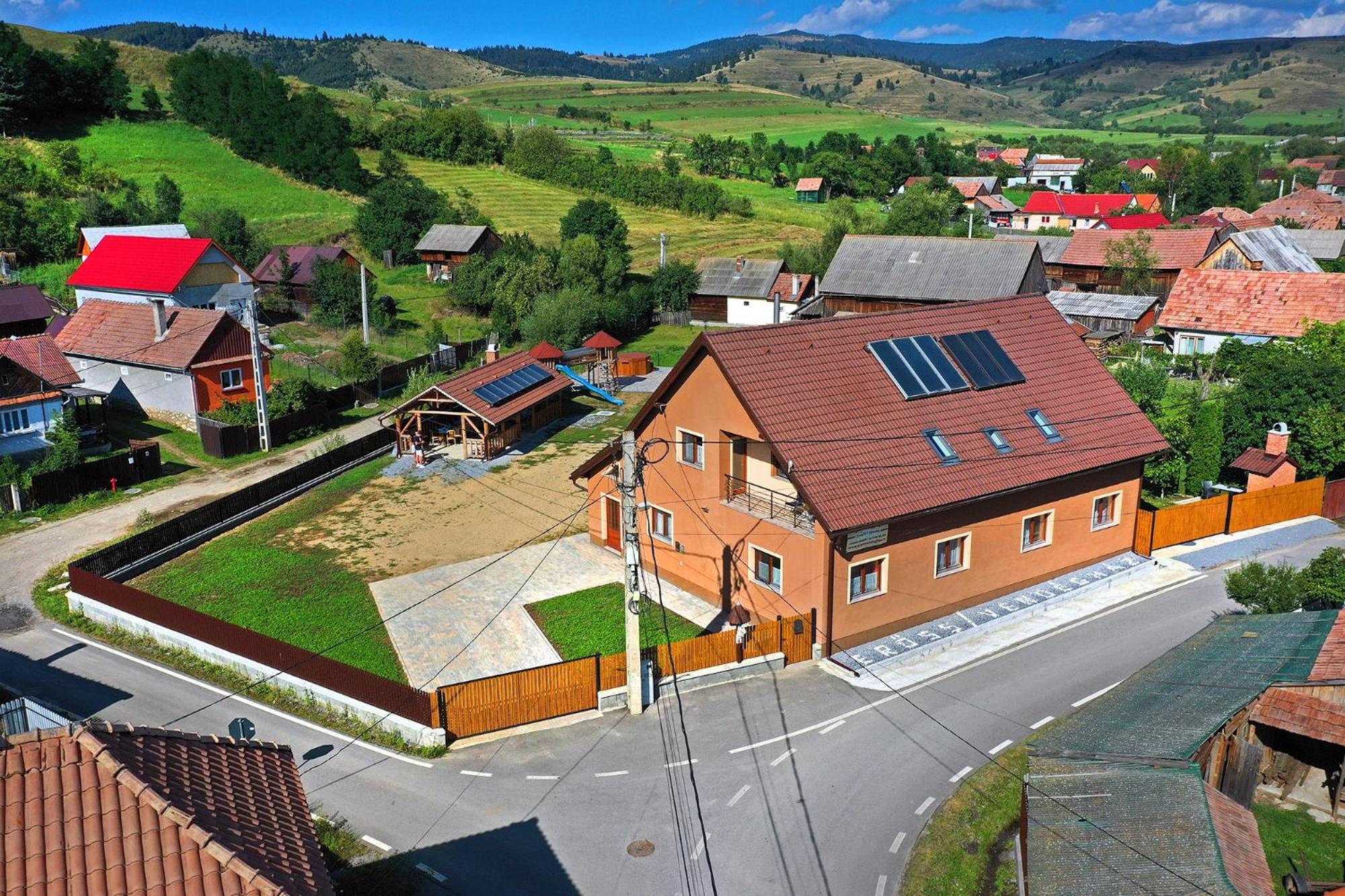 Erőss Kulcsosház Villa Szárhegy Kültér fotó